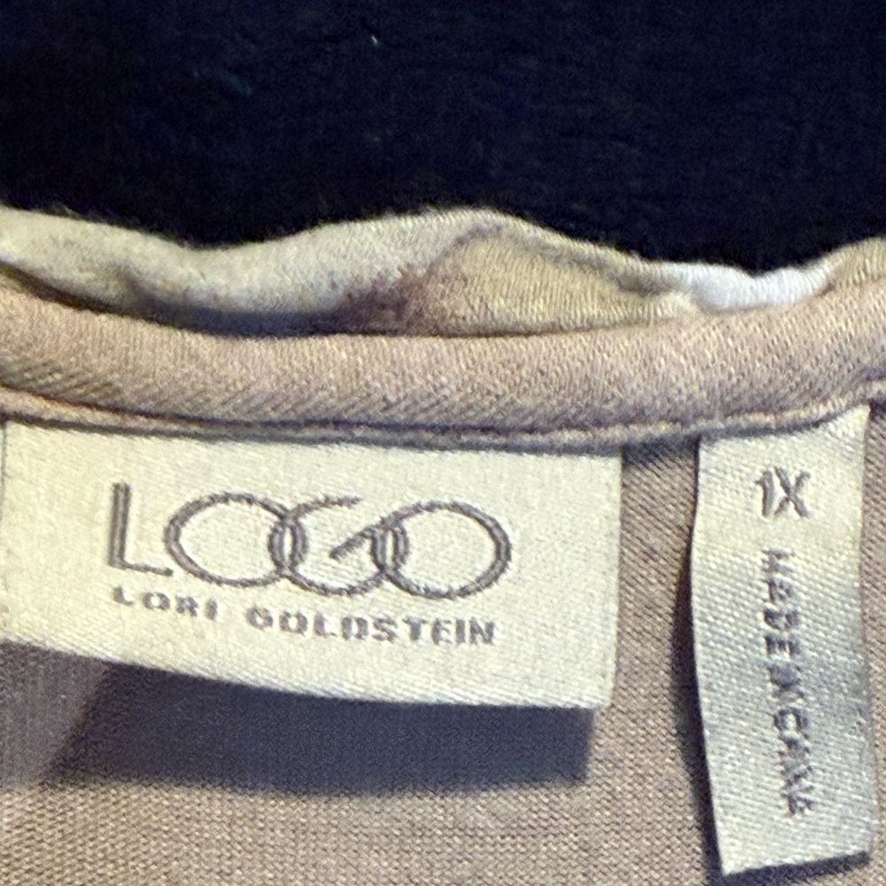 LOGO by Lori Goldstein Beige and Olive Short Sleeve Top - Picture 4 of 5